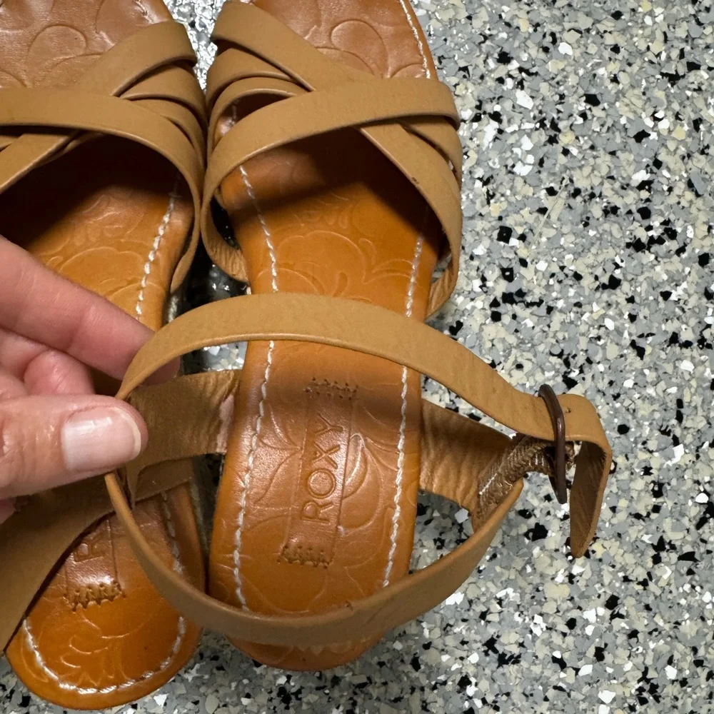 Roxy Tan Wedge Sandals Espadrilles, size 8